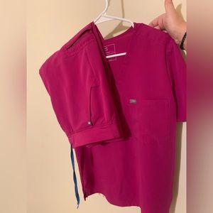 Figs scrubs set